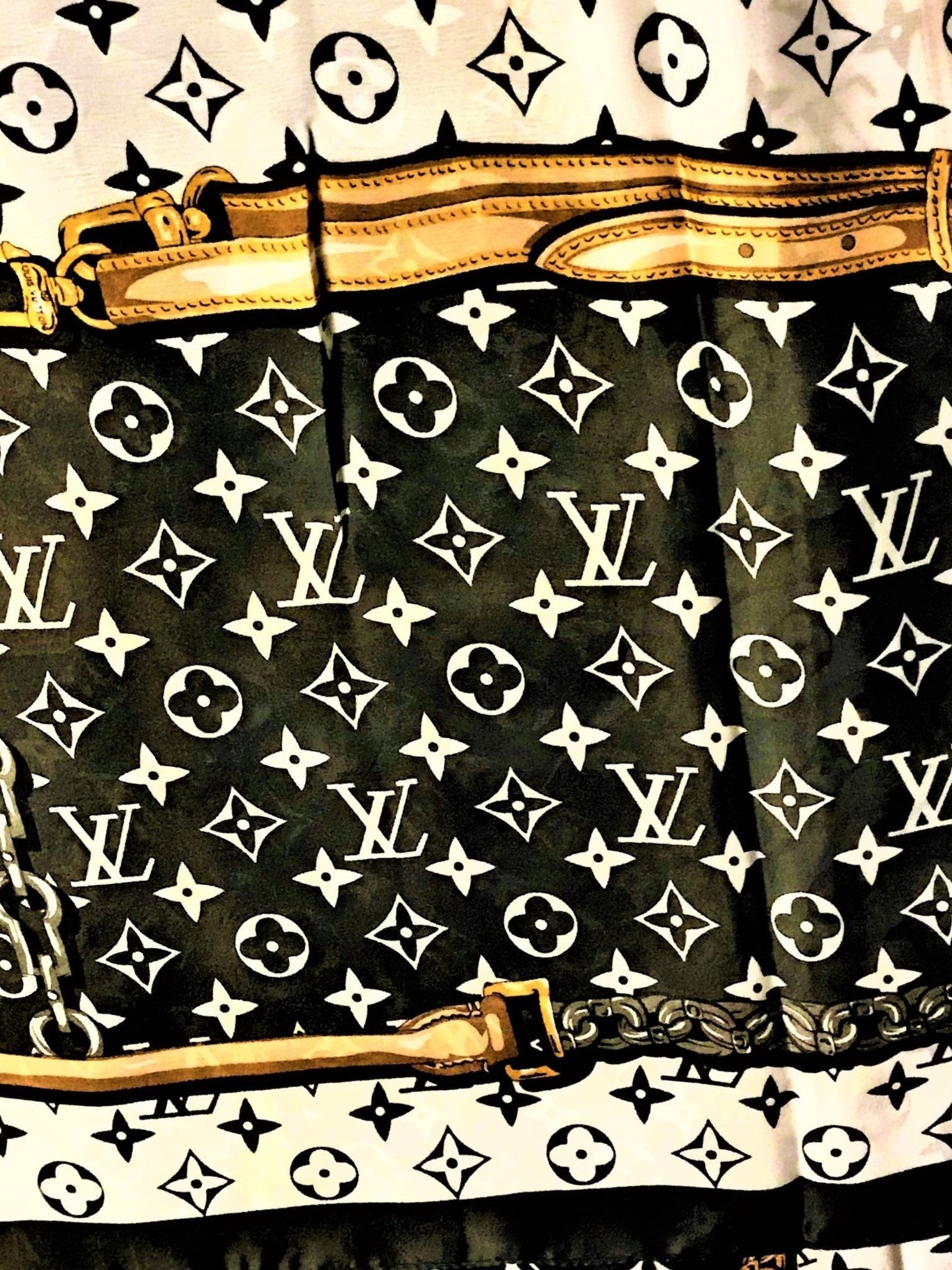 Buy Pre-owned & Brand new Luxury Louis Vuitton Black Silk Confidential  Bandeau Scarf Online